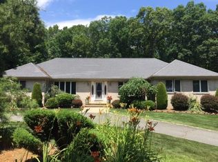 1039 Scituate Ave, Cranston, RI 02921