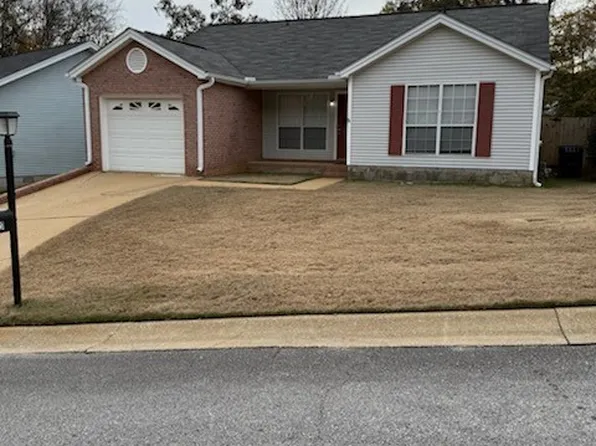 821 Windsong Dr, Northport, AL 35476