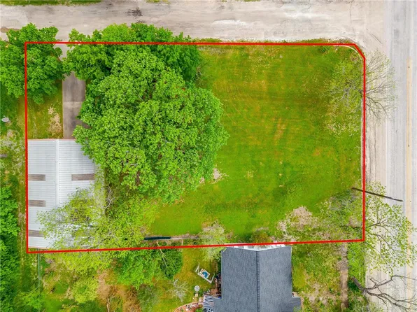 304 N Pearl St, Mart, TX 76664