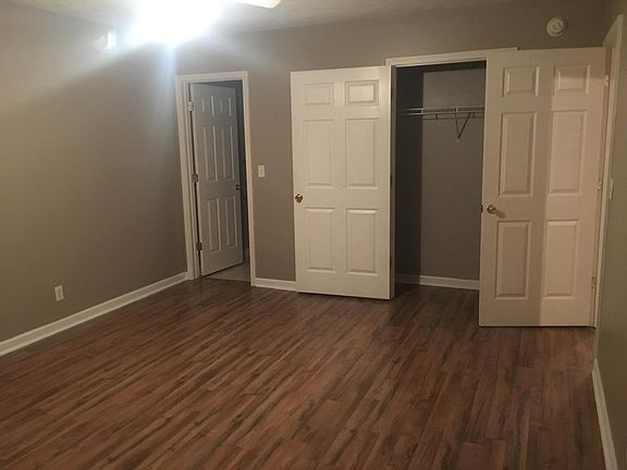 3rd image of 609 Amy Branch Dr #A