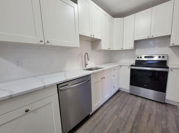 23 7th Ave SW APT 15