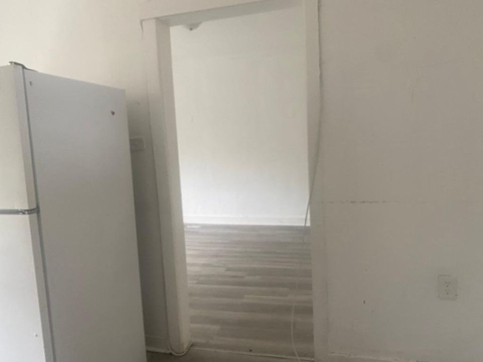 1st image of 1639 S 51st Ct #8