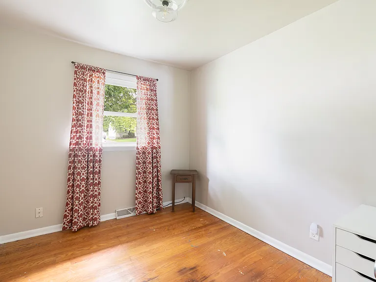 7116 Claybourne Ave — Photo 13