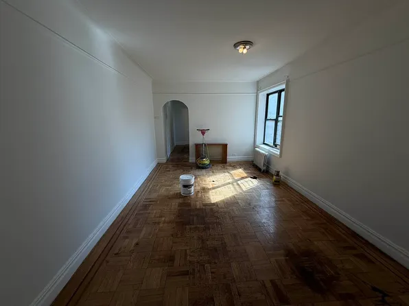 2160 Holland Ave APT E6, Bronx, NY 10462