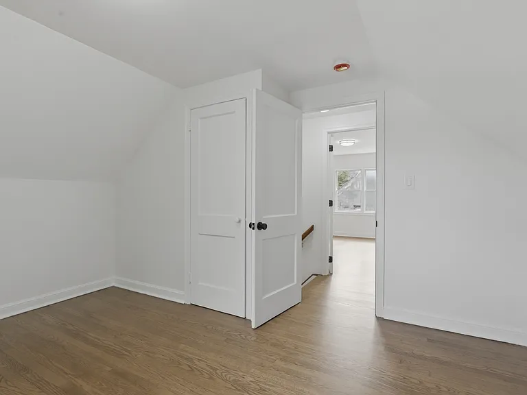 30 Jarvis Rd — Photo 5