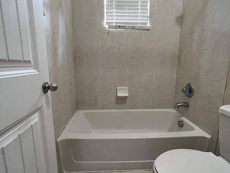 3530 NW 29th Ct — Photo 17