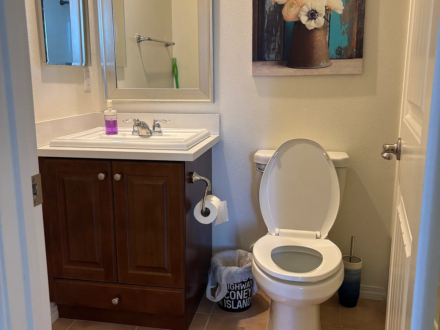 1 bed, 370 sqft, $900 — Photo 4