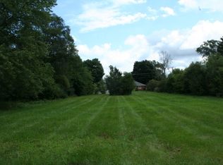 27866 N Converse Rd, Island Lake, IL 60042