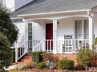 129 Pickett Ln, Cary, NC 27511