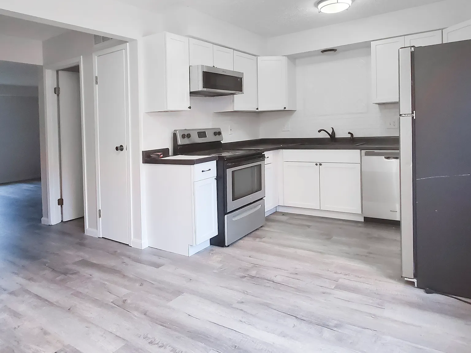 2 bed, 1.5 bath, 1020 sqft, $1,450 — Photo 4