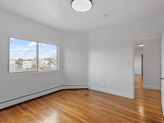3rd image of 54 Bonair St #5