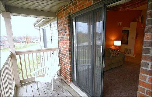 402 Ashland Ave #H — Photo 1