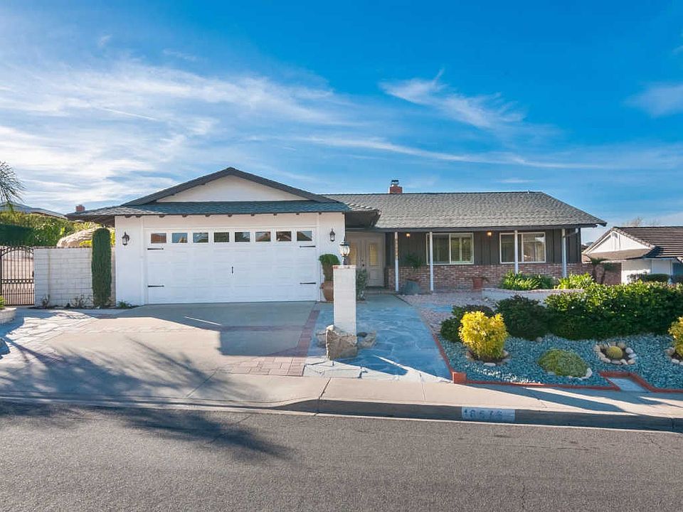 1st image of 16576 Bernardo Oaks Dr
