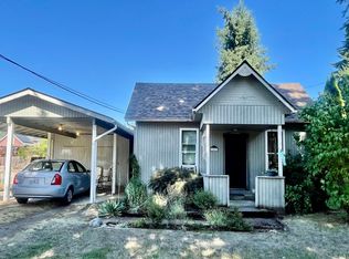 823 Madison St, Silverton, OR 97381
