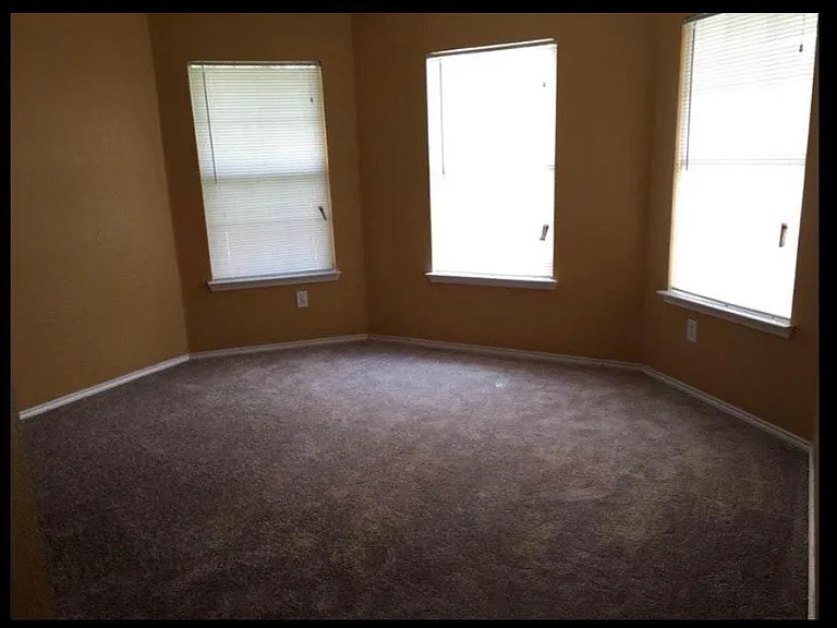 5519 Laysan Ct — Photo 4