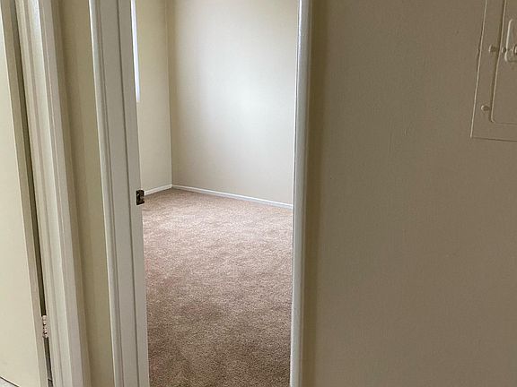 4th image of 2100 Artesia Blvd #8tngbp669