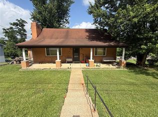 3 Arnold Dr, Verona, PA 15147