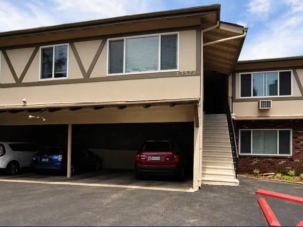 Rye Street - Nove, 13567-13571 Rye St #13571-3, Sherman Oaks, CA 91423