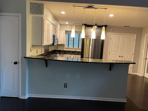 4th image of 2486 Laurelwood Ct
