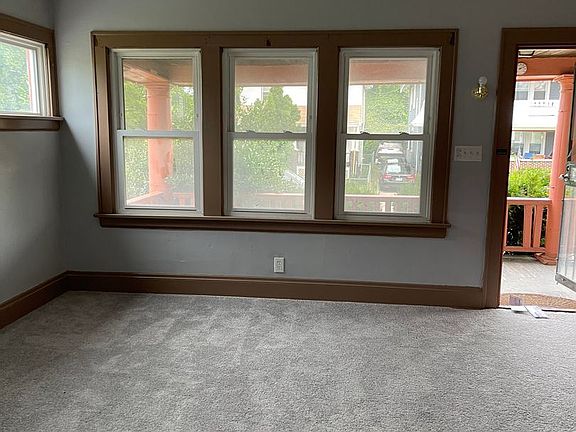 3rd image of 11910 Iowa Ave #2-V