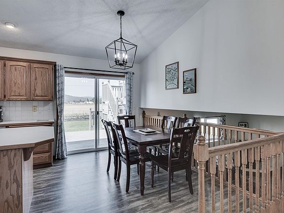 4th image of 26915 E Sanson Ave