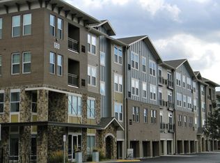 690 E Algonquin Rd UNIT 1303, Schaumburg, IL 60173