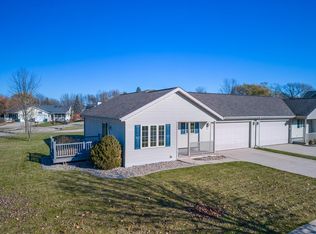 1147 Primrose Ln, Fond Du Lac, WI 54935