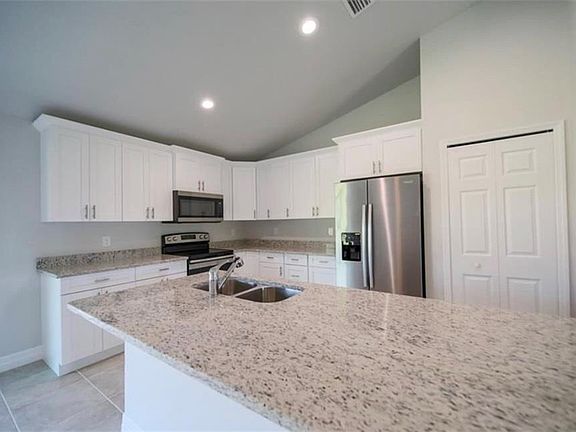 4th image of 4903 Berryman St