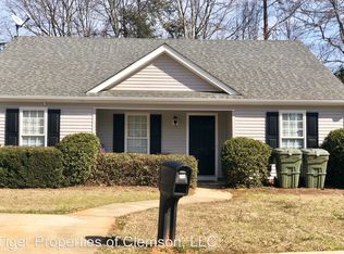 113 Water Oak Ln, Central, SC 29630