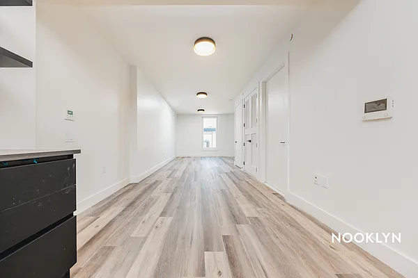 Rented by Nooklyn NYC LLC | media 74