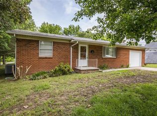 801 SW 2nd St, Bentonville, AR 72712