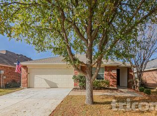 12129 Angel Food Ln, Fort Worth, TX 76244
