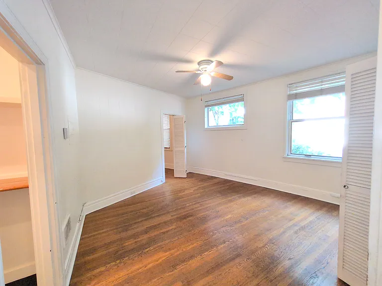 606 E Thomas St #E — Photo 2