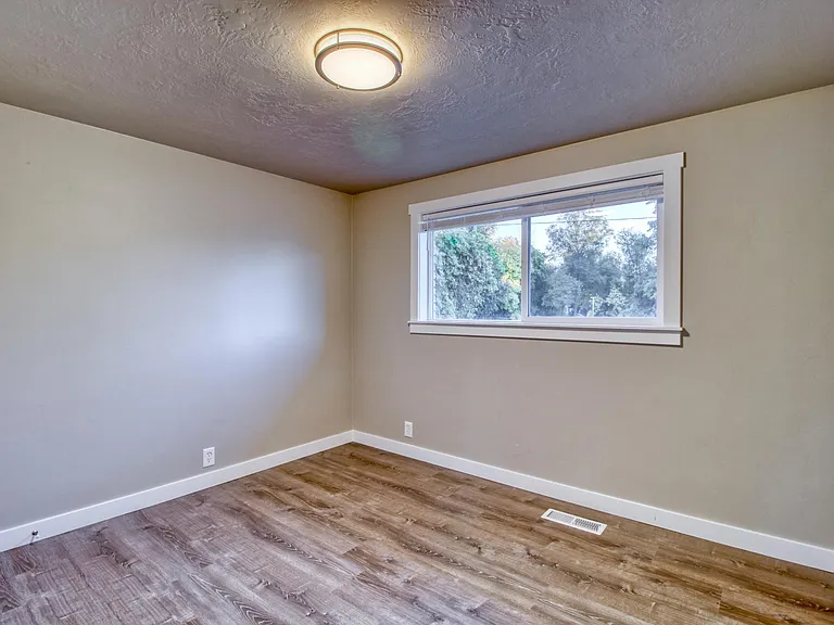 272 N Center St #2 — Photo 9