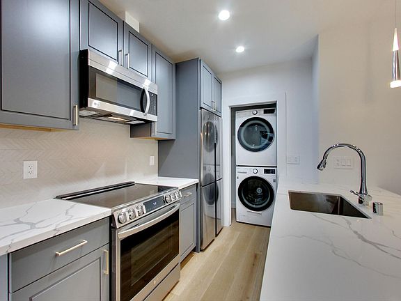 4th image of 840 Greenwich St #1