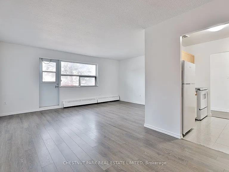 900 Glen St #215 — Photo 11