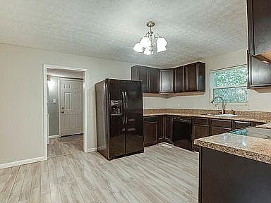5th image of 1434 Mingle Ave
