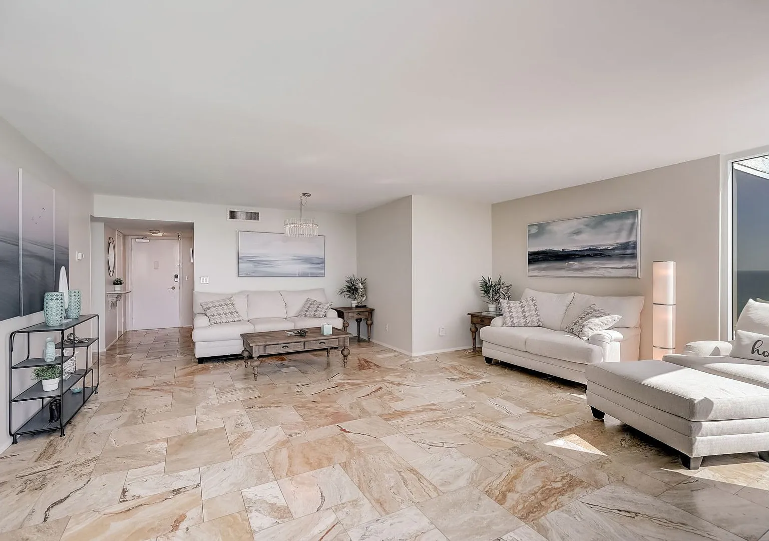 Seaside Serenity: Luxurious Gulf-Front Retreat on Southern Longboat Key — Photo 2
