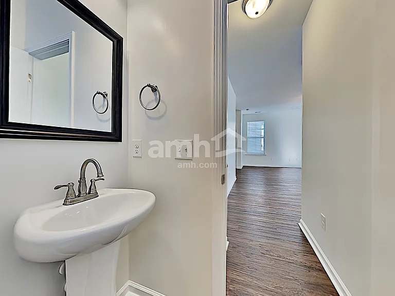 1506 Sanborll Landing Dr — Photo 15