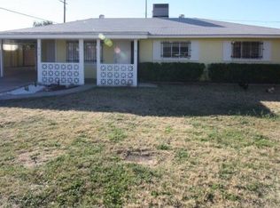 915 E Seldon Ln, Phoenix, AZ 85020