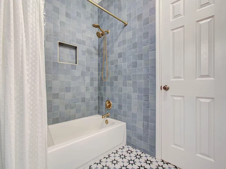11711 Memorial Dr #188 — Photo 13