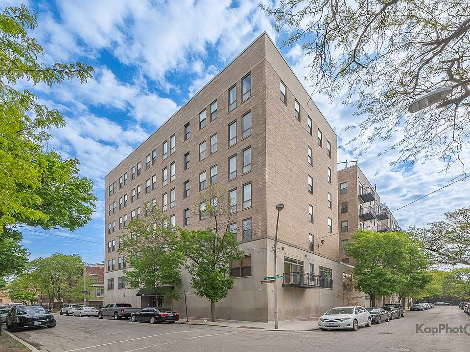 1st image of 811 S Lytle St APT 410