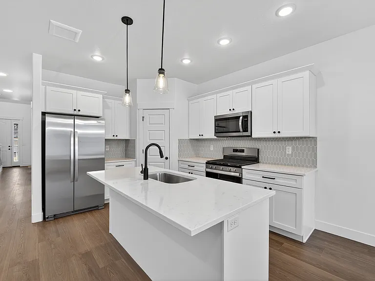 4709 S Heartwood Rd — Photo 5
