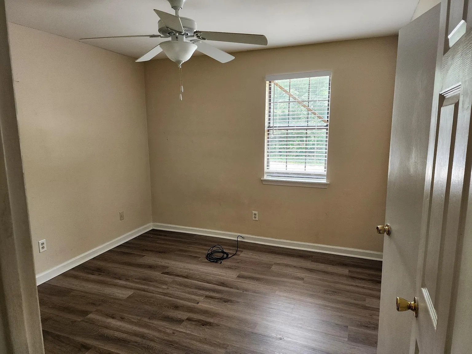 2 bed, 1200 sqft, $1,095 — Photo 3