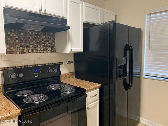 3rd image of 8300 Plaza Gate Ln APT 1164