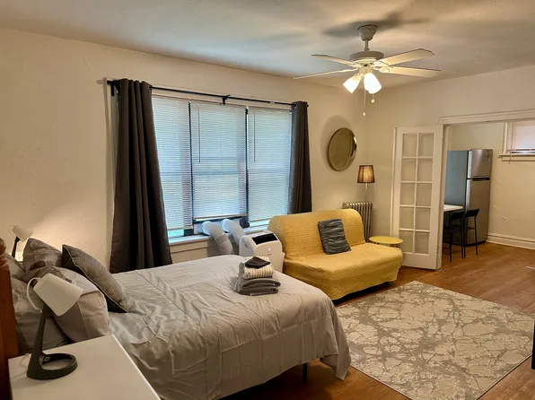 4417 Forest Park Ave APT 101, Saint Louis, MO 63108