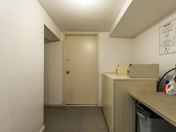 4th image of 179 Maujer St #1G