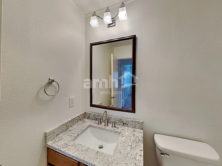 9921 Thomas Jefferson Dr — Photo 17