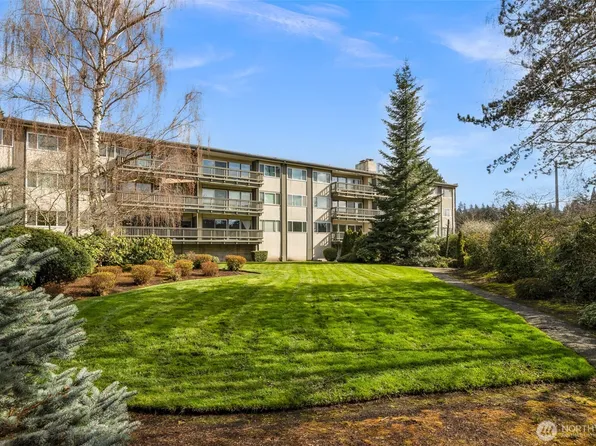 2500 81st Avenue SE #118, Mercer Island, WA 98040
