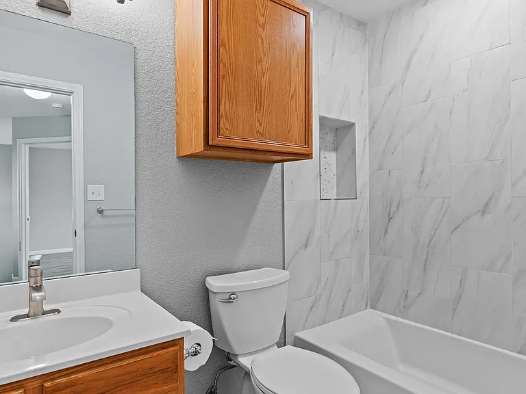 3015 Green Mountain Dr — Photo 16